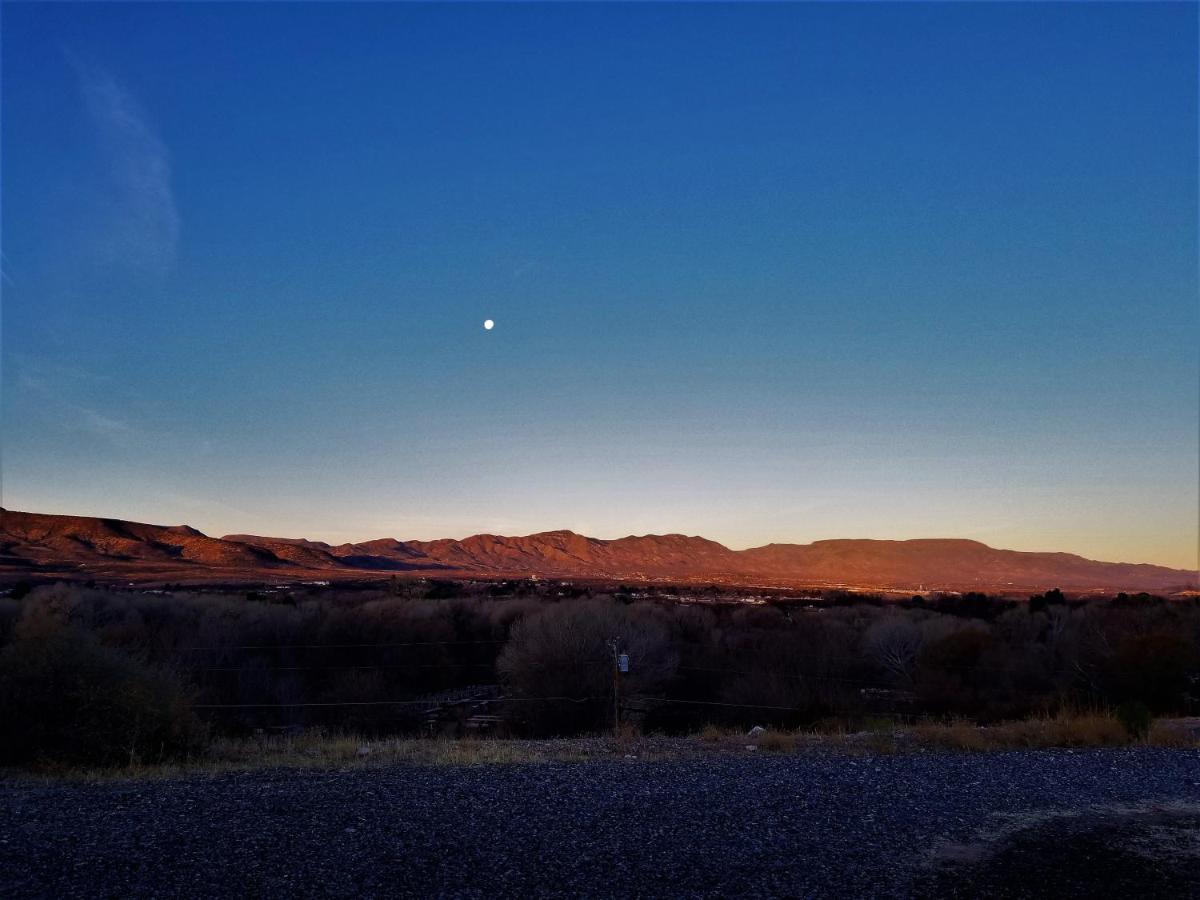 Stargazing Retreats Homestay Камп Верде Екстериор снимка